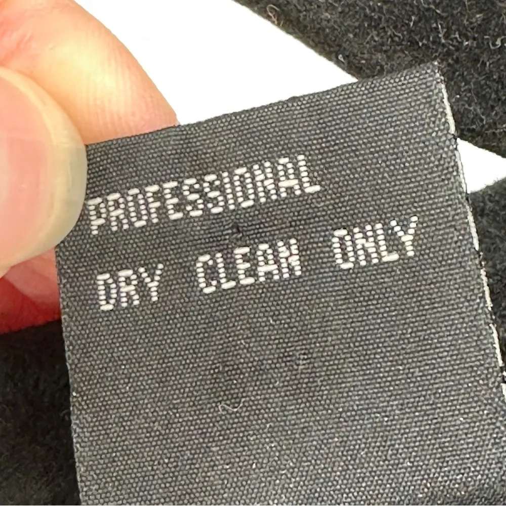 Women’s Large Black Suede Knit Button-Up Vest Monochrome Contemporary‎ - Picture 5 of 9